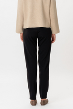 Carica l'immagine nel visualizzatore di Gallery, The Original Performance Pants - Black