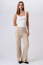 Cargar imagen en el visor de la galería, Ivy Knit Pants - Beige