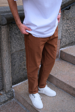 Load image into Gallery viewer, Jonathan Pants - Camel