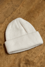 Charger l'image dans la galerie, Oscar beanie - Crystal white