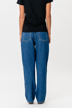 Afbeelding in Gallery-weergave laden, Het origineel Performance Loose jeans - medium blauwe denim