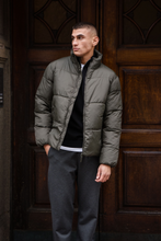 Charger l'image dans la galerie, Puffer Jacket - Olive