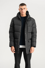Cargar imagen en el visor de la galería, Long Puffer Jacket - Black