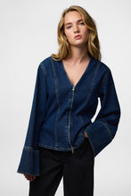 Charger l'image dans la galerie, Flora Denim Shirt - Dark Blue Denim