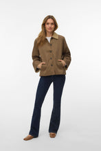 Cargar imagen en el visor de la galería, Chelseafia Short Jacket - Cub
