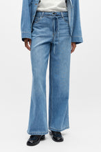 Carica l'immagine nel visualizzatore di Gallery, Rosie Wide Jeans - Light Blue Denim