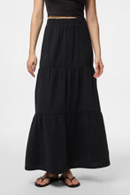 Carica l'immagine nel visualizzatore di Gallery, Sikka Maxi Skirt - Black