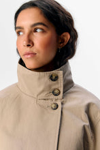 Load image into Gallery viewer, Gro Re Short Jacket - Desert Taupe