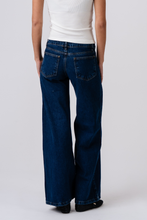 Load image into Gallery viewer, Bianca Low Waist Jeans - Medium Blue