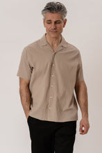 Afbeelding in Gallery-weergave laden, August Shirt - Sand