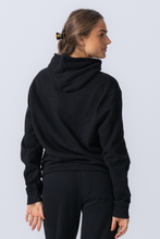 Charger l'image dans la galerie, Essential Hoodie - Black