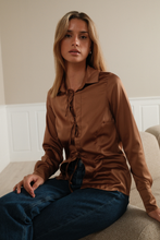 Charger l'image dans la galerie, Lucy Tie Shirt - Brown