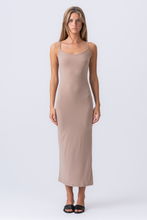 Carica l'immagine nel visualizzatore di Gallery, Amaya Maxi Dress - Beige