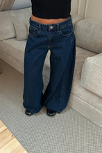 Load image into Gallery viewer, Estella Jeans - Dark Blue