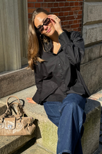 Load image into Gallery viewer, Relaxed Shirt - Black