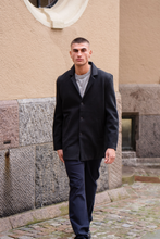 Cargar imagen en el visor de la galería, Classic Coat - Black