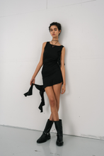 Carregar imagem no visualizador da galeria, Valentina Dress - Black