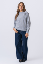 Load image into Gallery viewer, Basic Crewneck - Ash gray (women)