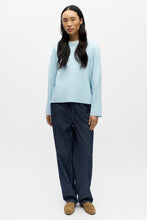 Cargar imagen en el visor de la galería, Reynard O-Neck Pullover - Winter Sky