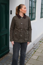 Cargar imagen en el visor de la galería, Twill Jacket - Dark Olive
