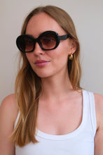 Load image into Gallery viewer, Sara Sunglasses - Black/Brown