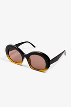 Charger l'image dans la galerie, Sara Sunglasses - Black/Light Brown
