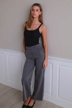 Carregar imagem no visualizador da galeria, Rosalie Wide Pants - Grey