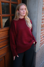 Load image into Gallery viewer, Martina Knit - Burgundy