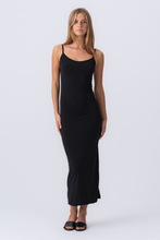 Carica l'immagine nel visualizzatore di Gallery, Amaya Maxi Dress - Black