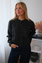 Carregar imagem no visualizador da galeria, Angelique Cardigan - Graphite