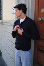 Cargar imagen en el visor de la galería, Arthur Knit Cardigan - Dark Navy