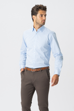 Carregar imagem no visualizador da galeria, The Original Performance Shirt - Light blue/white