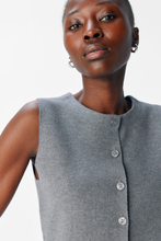 Charger l'image dans la galerie, Reynard Knit Vest - Medium Grey Melange