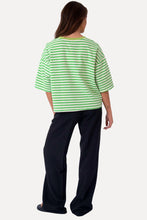 Carica l'immagine nel visualizzatore di Gallery, Zoe T-Shirt - Green/White