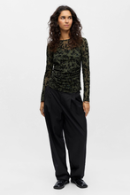 Load image into Gallery viewer, Adeline Top - Kambaba Black