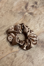 Load image into Gallery viewer, Scrunchie - Bronze