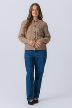 Load image into Gallery viewer, Botton Knit - Beige