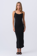 Carica l'immagine nel visualizzatore di Gallery, Amaya Maxi Dress - Black
