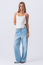Charger l'image dans la galerie, Nicole Baggy Jeans - Light Blue