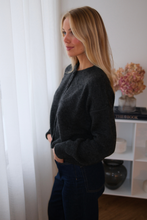 Carregar imagem no visualizador da galeria, Angelique Cardigan - Graphite