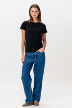 Load image into Gallery viewer, Basic T-Shirt - Black