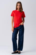 Afbeelding in Gallery-weergave laden, Basic Light T-shirt - Red