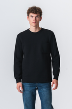Afbeelding in Gallery-weergave laden, Pocket Sweatshirt Regular Fit - Black