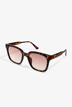 Load image into Gallery viewer, Aisha Sunglasses - Leopard