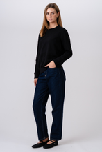 Load image into Gallery viewer, Sweatshirt Crewneck - Black