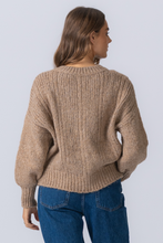 Load image into Gallery viewer, Botton Knit - Beige
