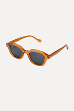 Carica l'immagine nel visualizzatore di Gallery, Amelia Sunglasses - Transparent-Orange