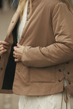 Load image into Gallery viewer, Eia Short Jacket - Sand
