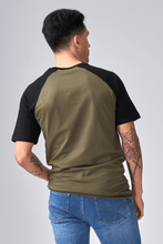 Load image into Gallery viewer, Basic raglan T-shirt - Black-Army