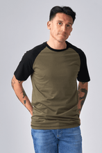 Load image into Gallery viewer, Basic raglan T-shirt - Black-Army